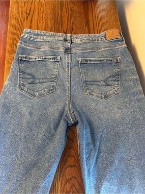 Mom Jeans by AE. Size 10 Extra Short.
